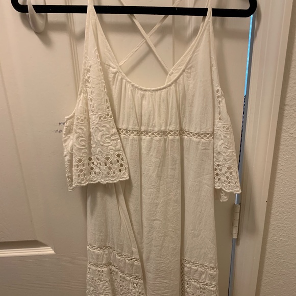 DRA Los Angeles Dresses & Skirts - White Off the Shoulder Dress